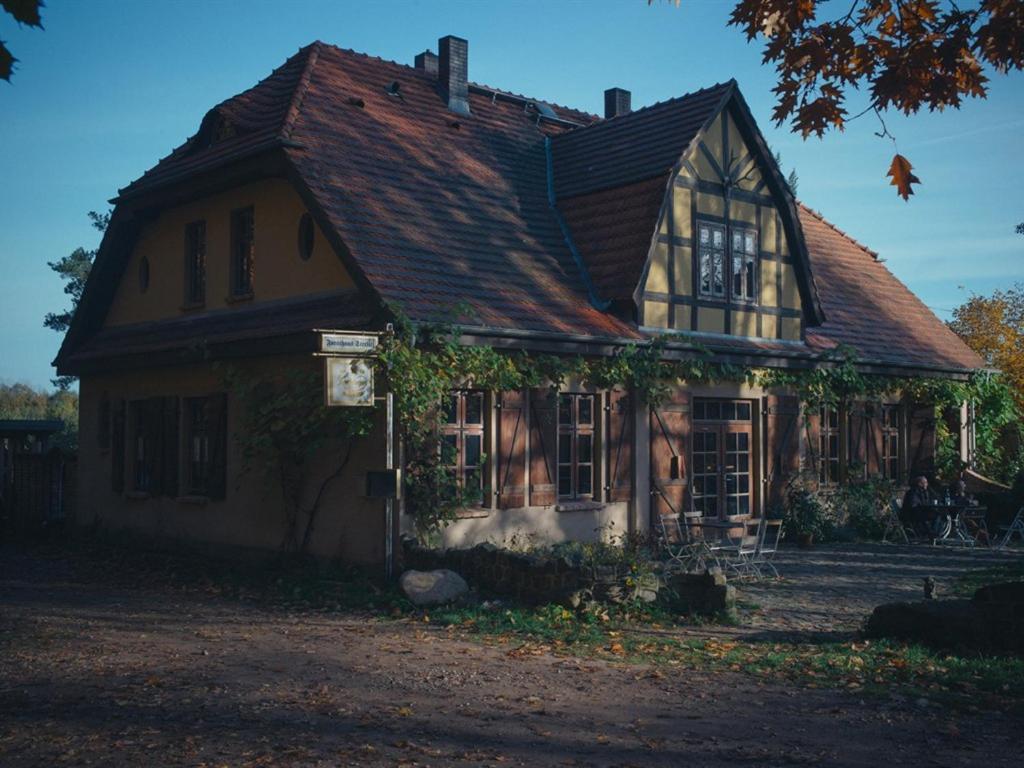 ホテル Forsthaus Strelitz ノイシュトレーリッツ 部屋 写真